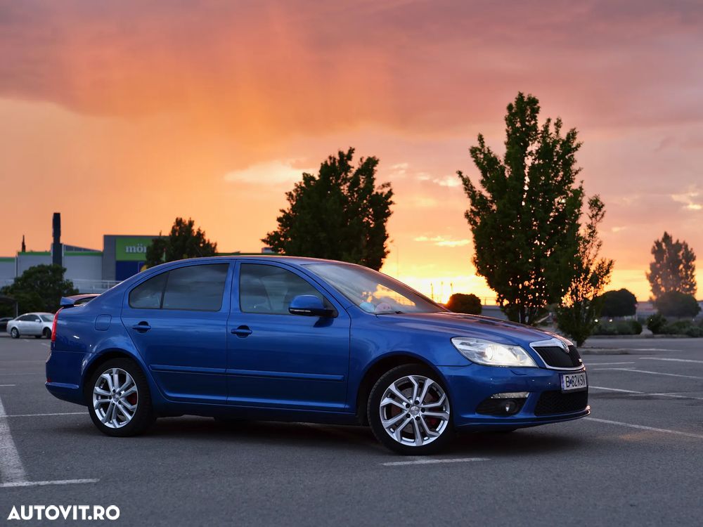 Skoda Octavia 2.0 TDI CR DPF RS - 21