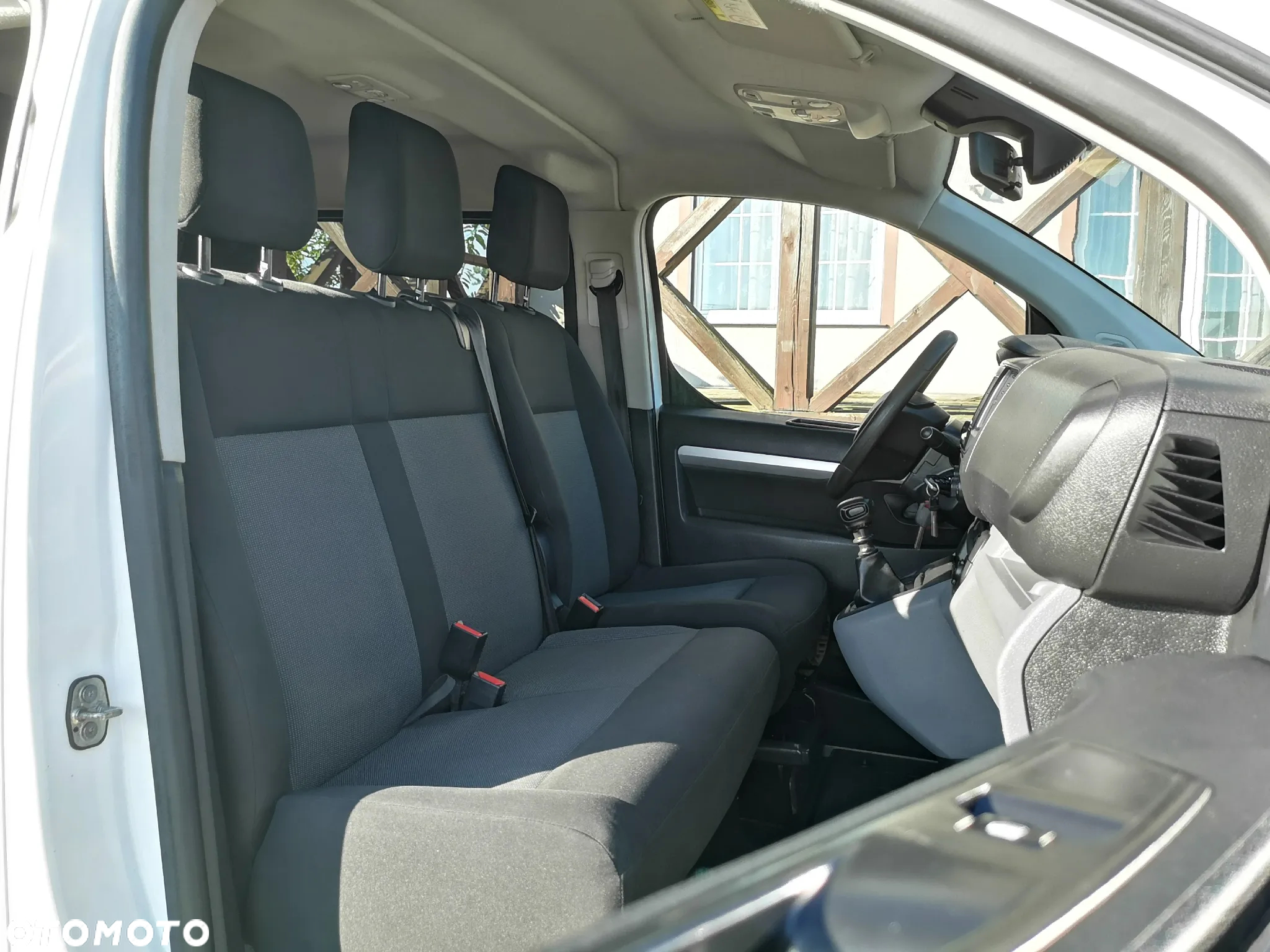 Peugeot Expert 2.0 BlueHDi 120 - 12