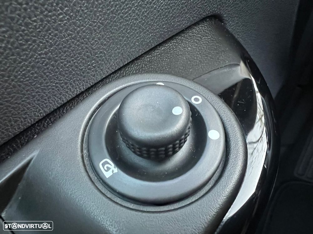 Renault Captur 0.9 TCE Exclusive - 30