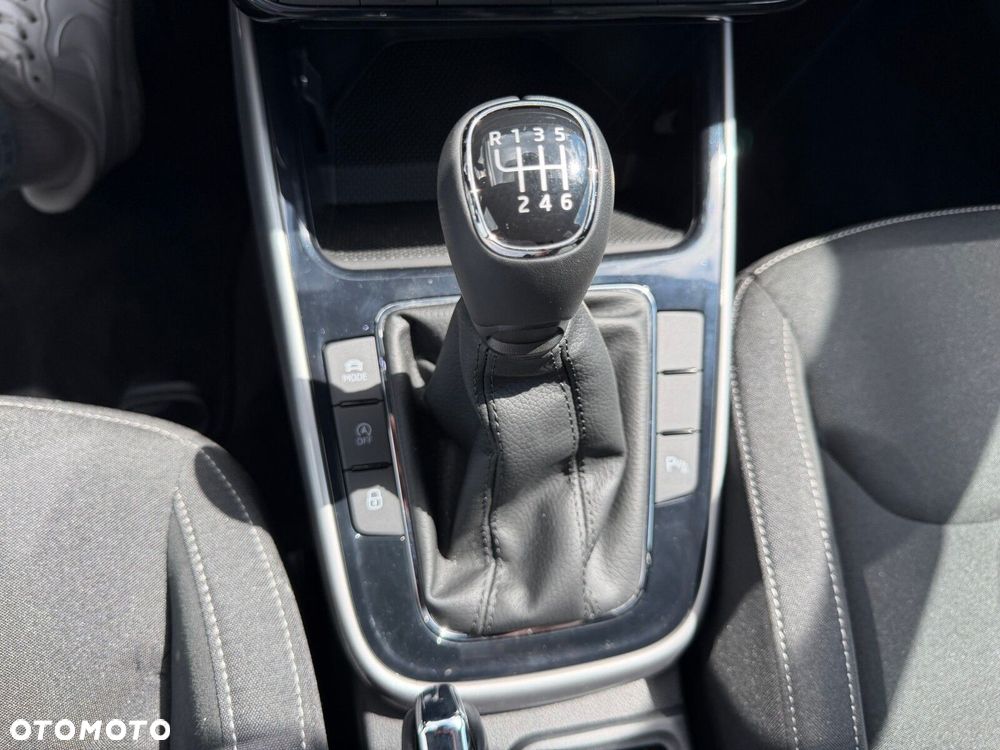 Skoda Fabia 1.0 TSI Monte Carlo - 22