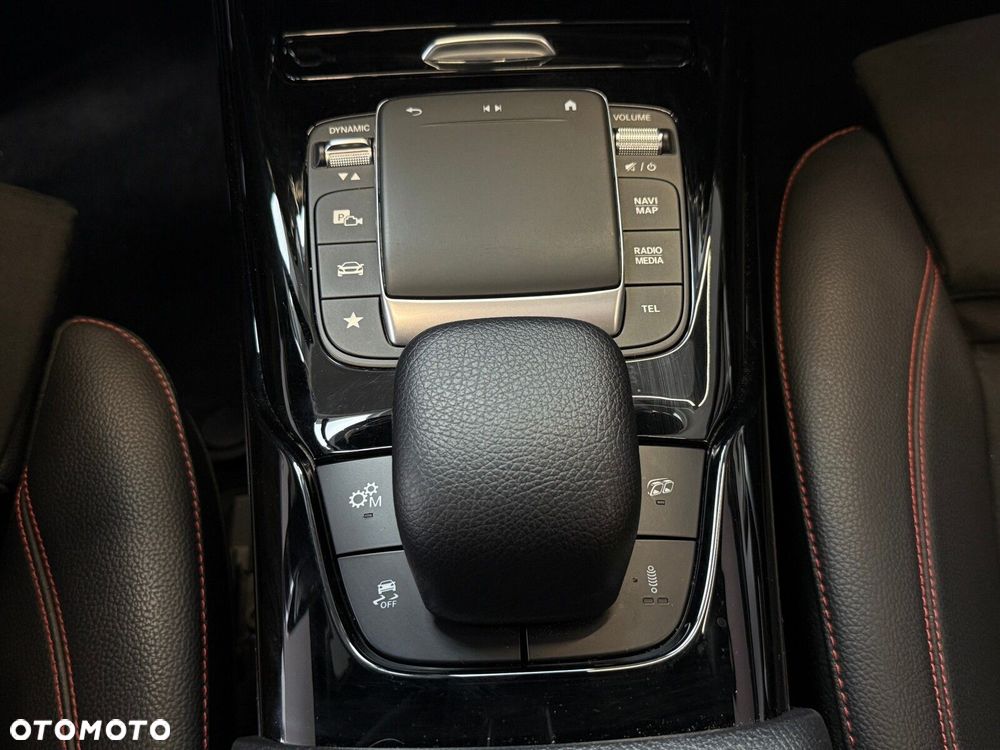 Mercedes-Benz CLA - 30