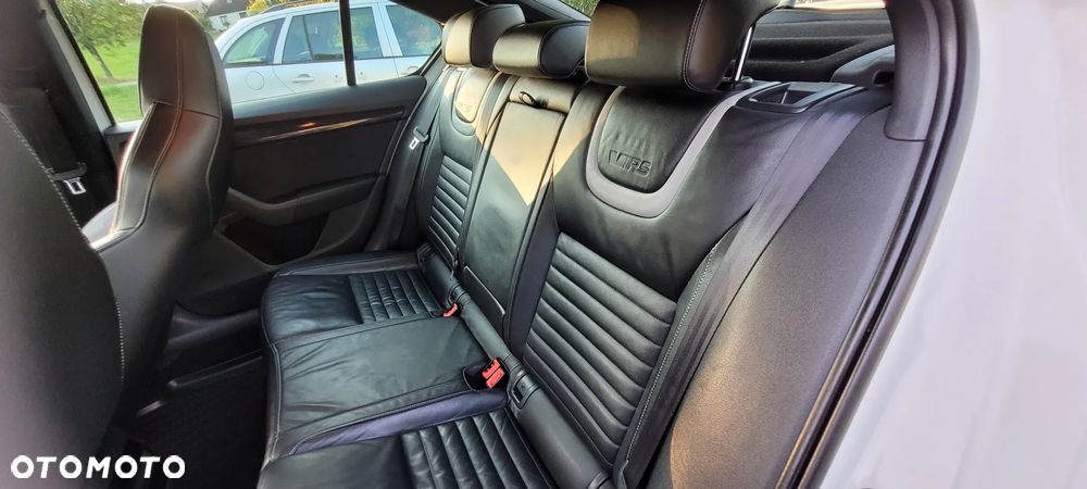 Skoda Octavia 2.0 TSI (Green tec) RS - 19