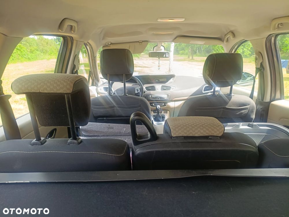 Renault Scenic - 8