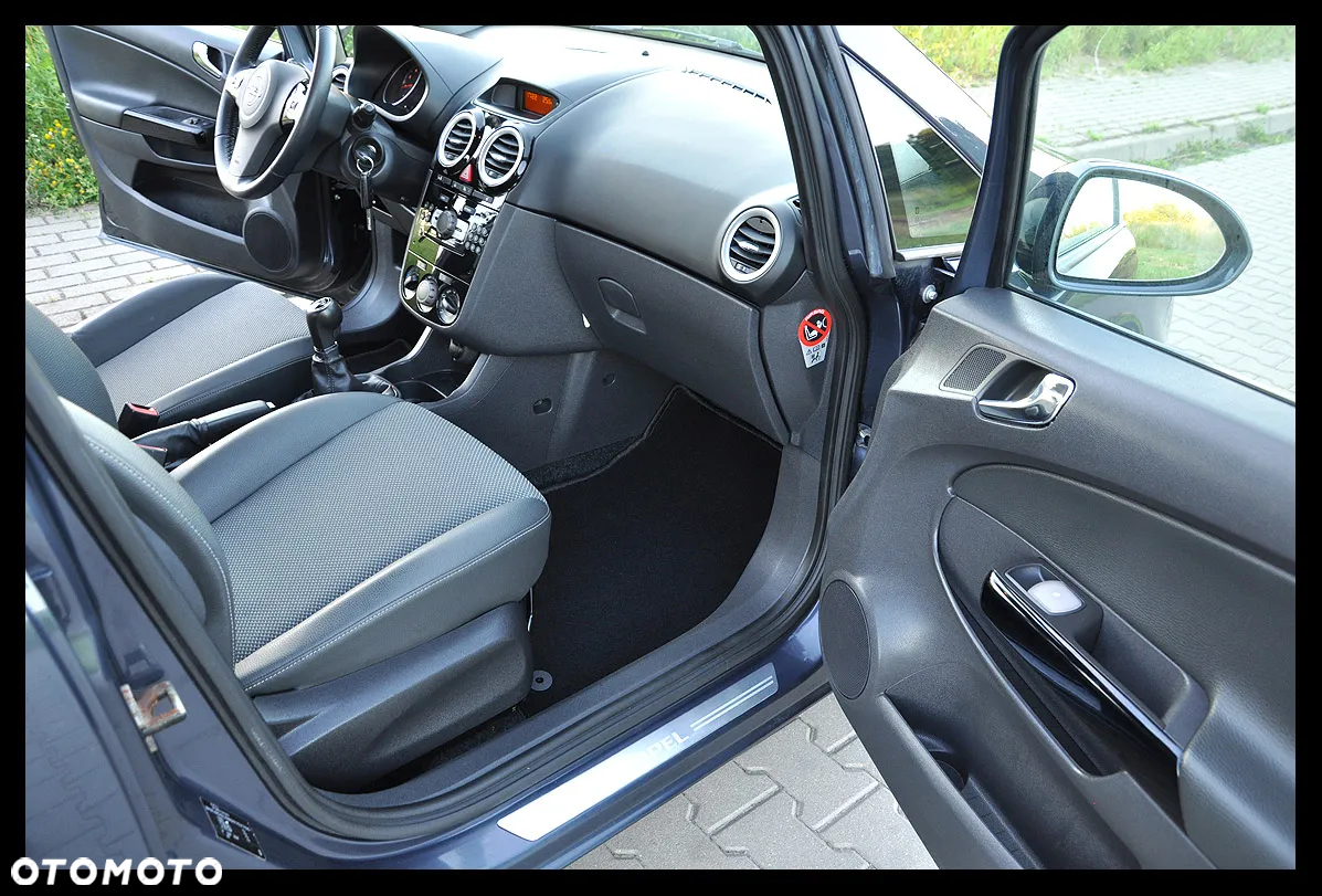 Opel Corsa 1.2 Innovation - 28