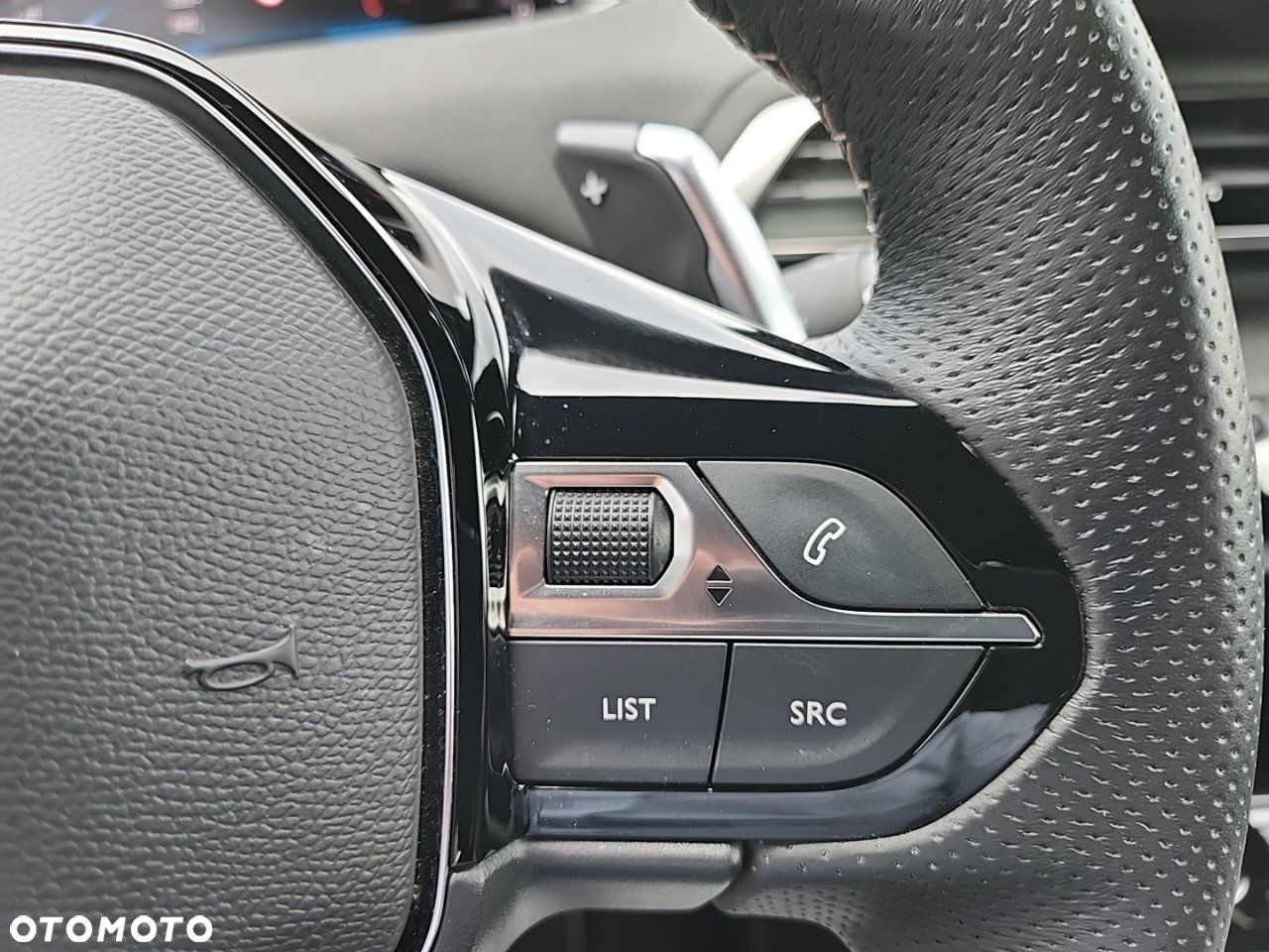 Peugeot 3008 1.2 PureTech GT S&S EAT8 - 19