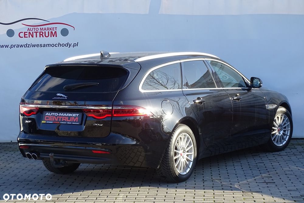 Jaguar XF 20d Prestige - 30