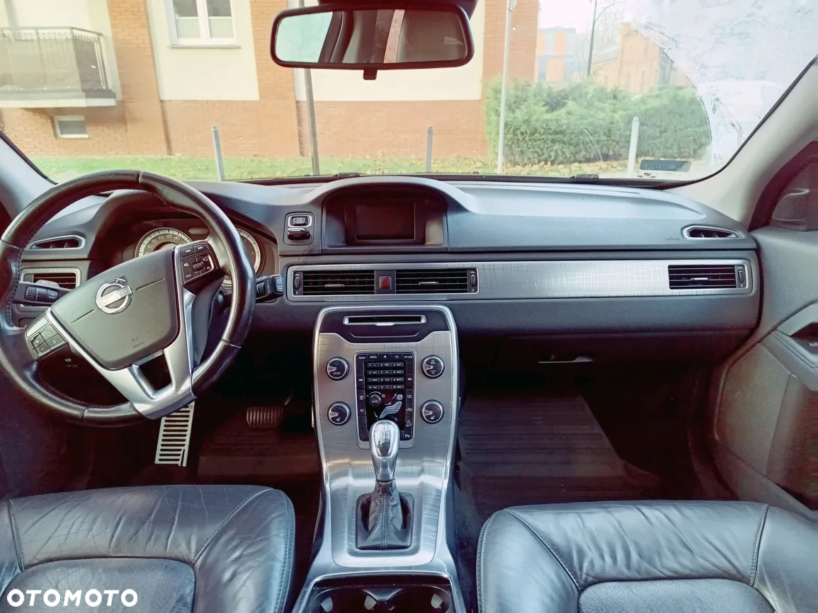 Volvo XC 70 2.4D AWD Summum - 14