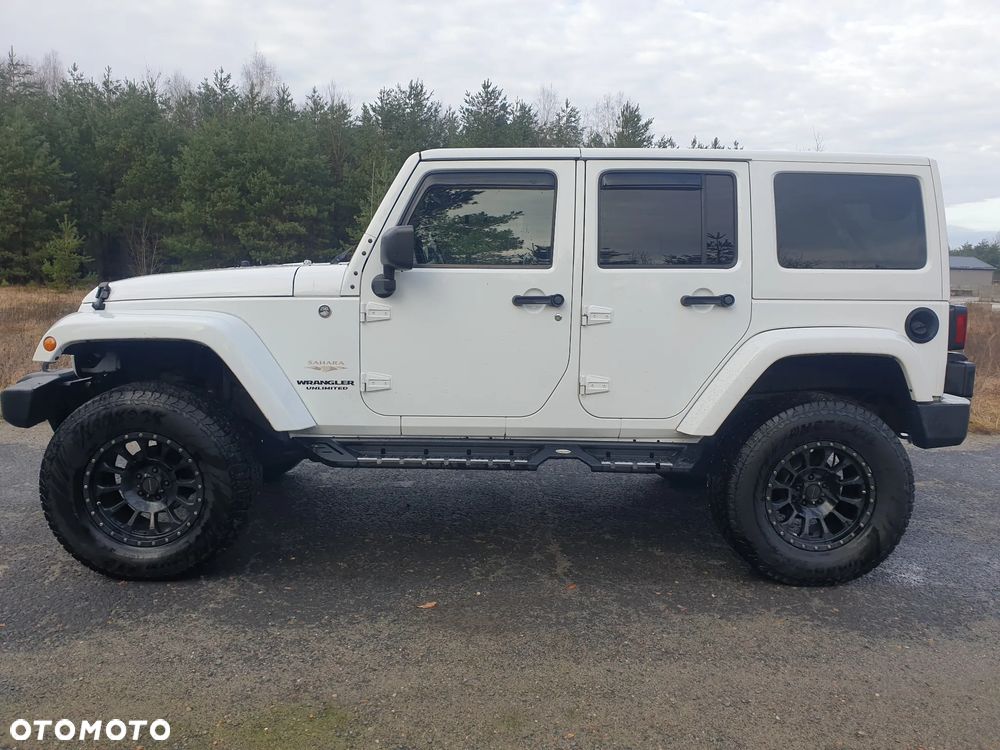 Jeep Wrangler Unlimited 3.8 Automatik Sahara - 29