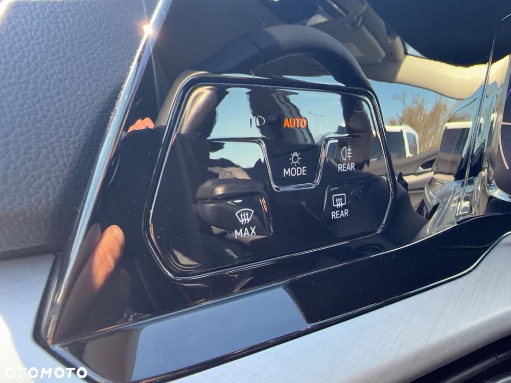 Volkswagen Golf - 15