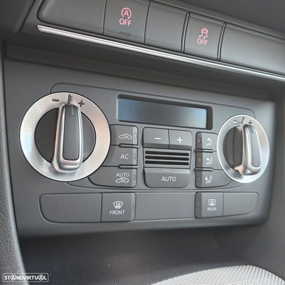 Audi Q3 2.0 TDI quattro S-line S-tronic - 32