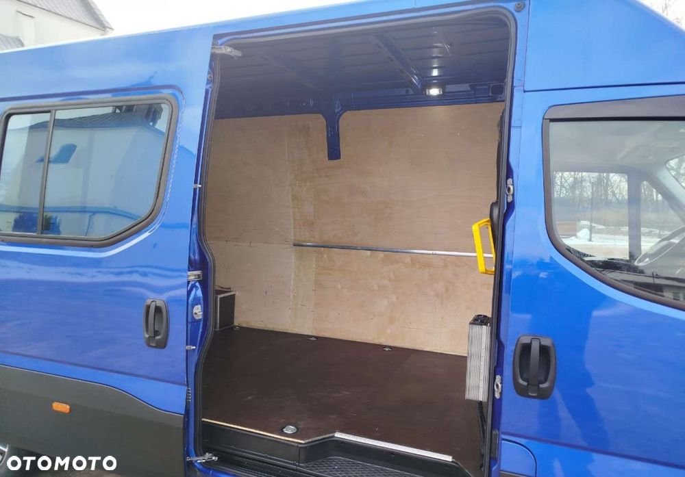 Iveco Daily 35S18 - 32