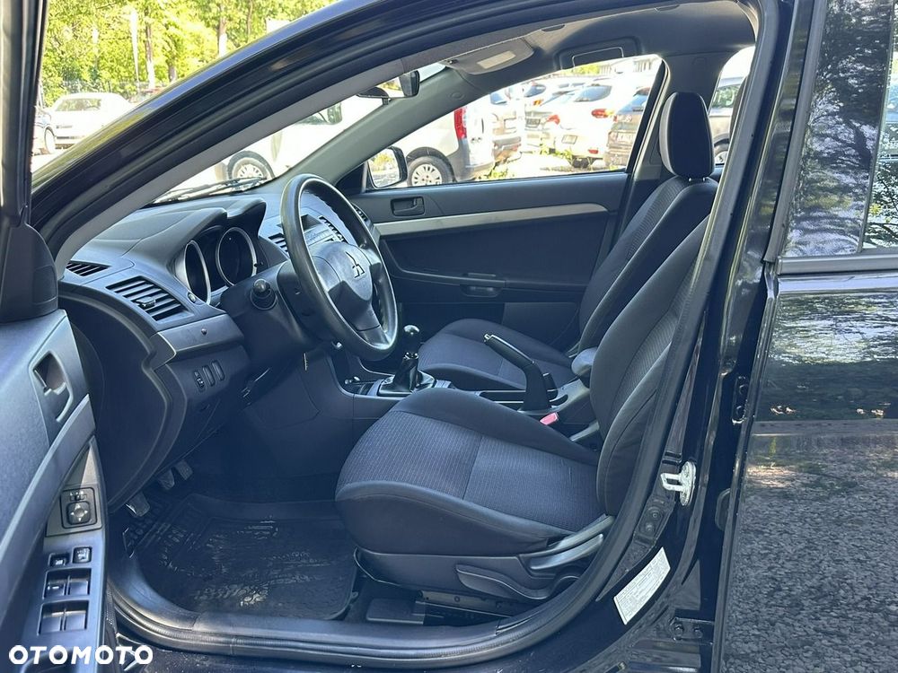 Mitsubishi Lancer - 4