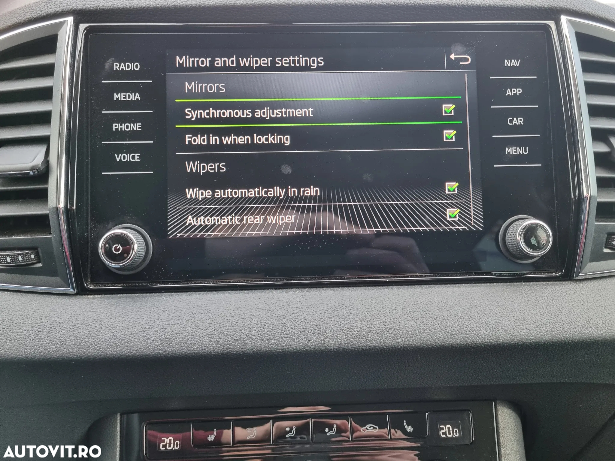 Skoda Karoq 1.5 TSI DSG Ambition - 23