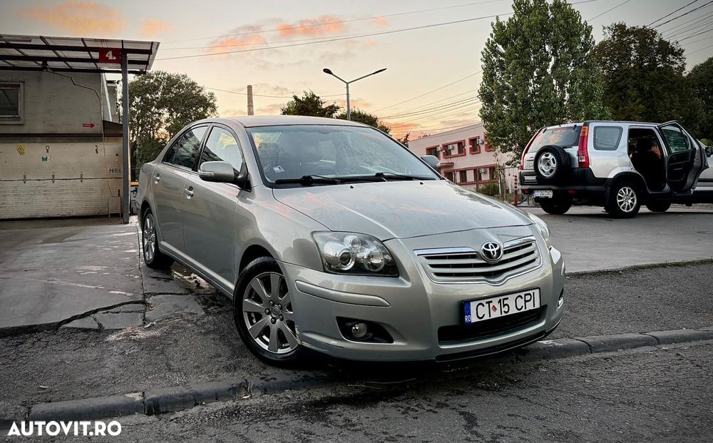 Toyota Avensis 1.8 Executiv - 2