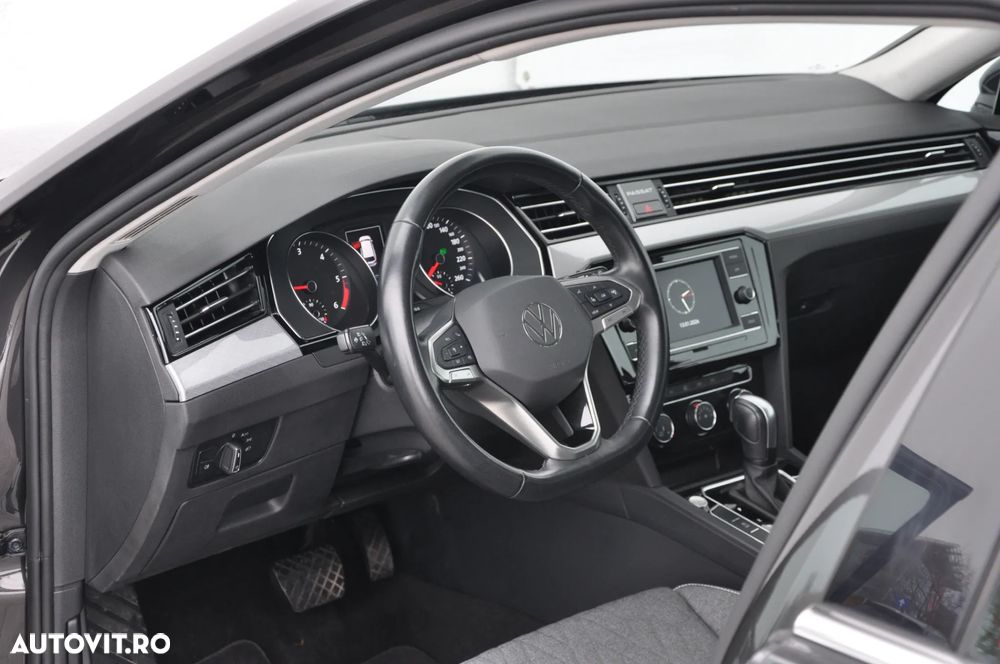 Volkswagen Passat 2.0 TDI DSG Comfortline - 11
