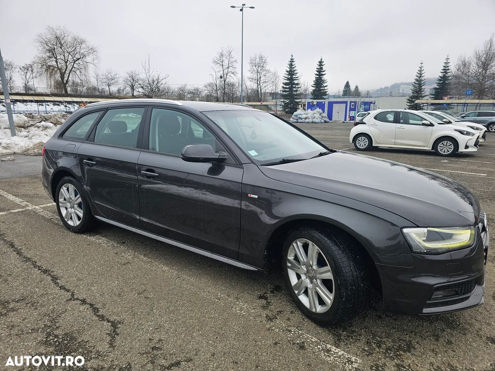 Audi A4 2.0 TDI DPF S line Sportpaket - 8