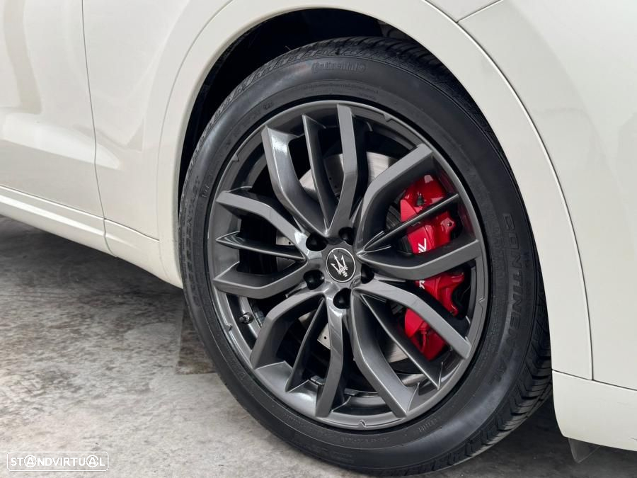 Maserati Levante S Q4 - 17