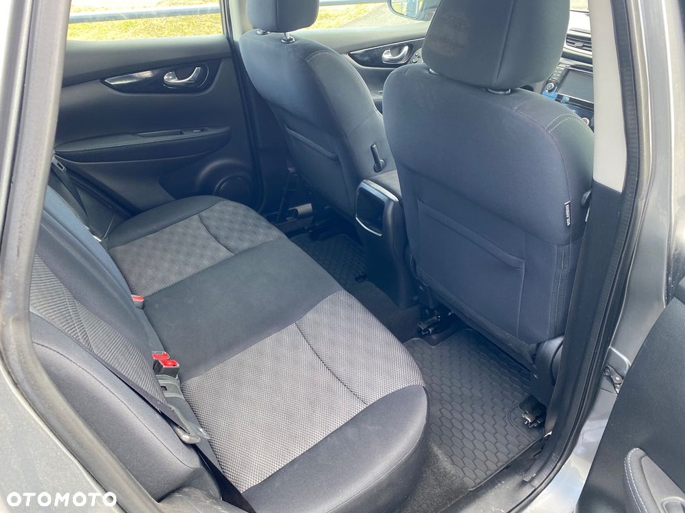 Nissan Qashqai 1.6 DCi Xtronic ACENTA - 16