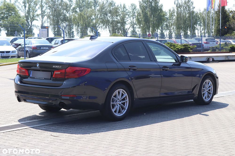 BMW Seria 5 530d xDrive Luxury Line sport - 5
