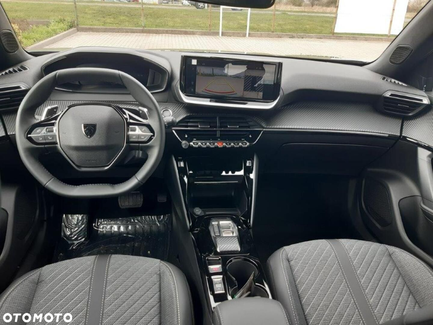 Peugeot 2008 - 11