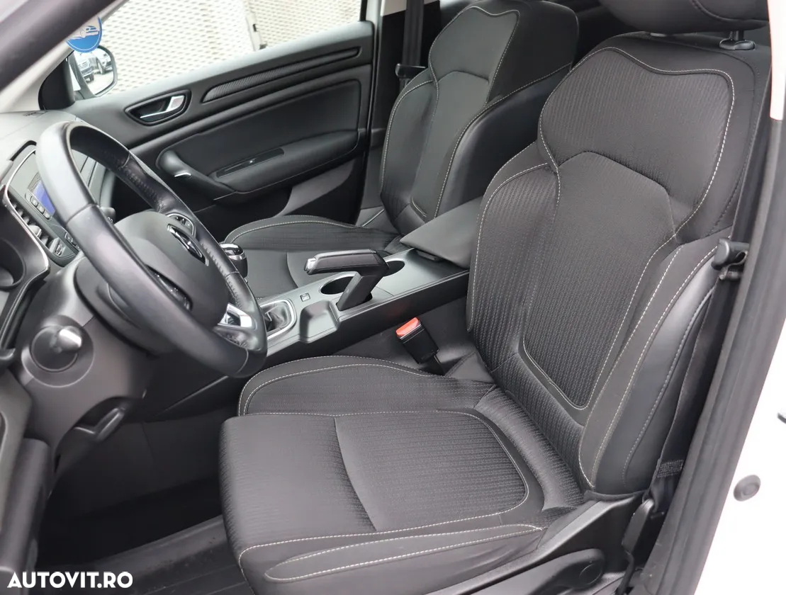 Renault Megane - 8