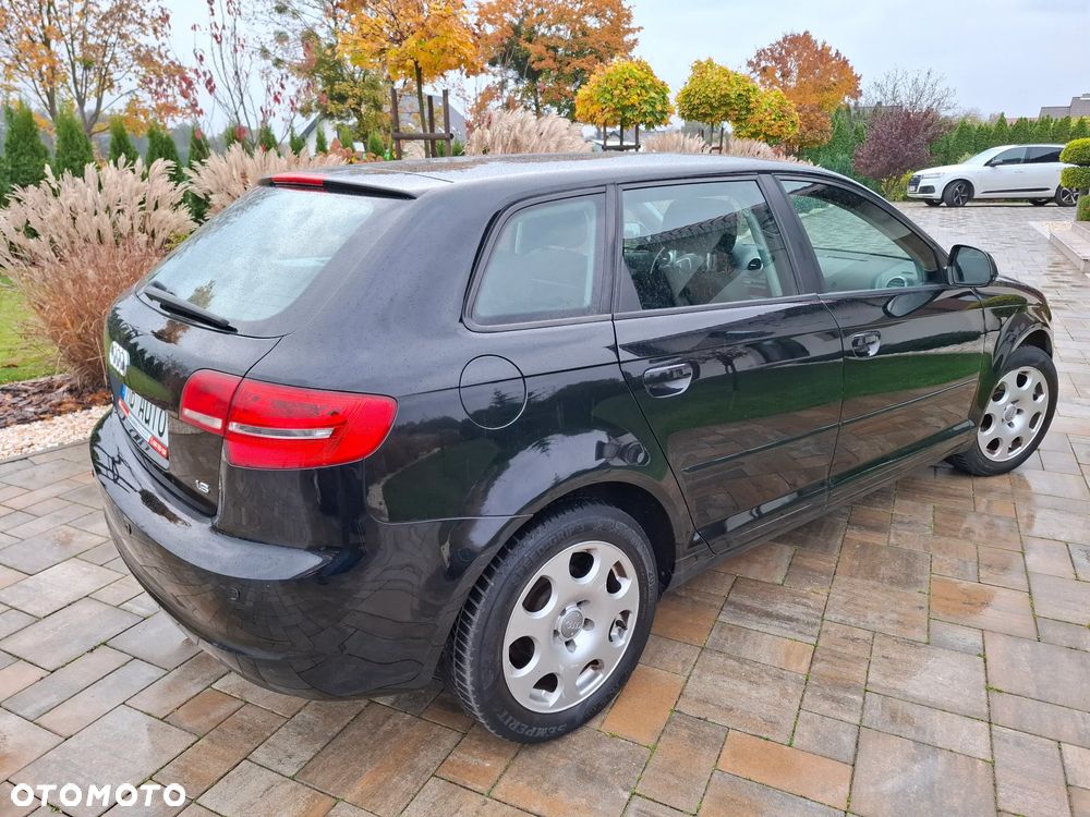 Audi A3 Sportback 1.6 Ambiente - 20