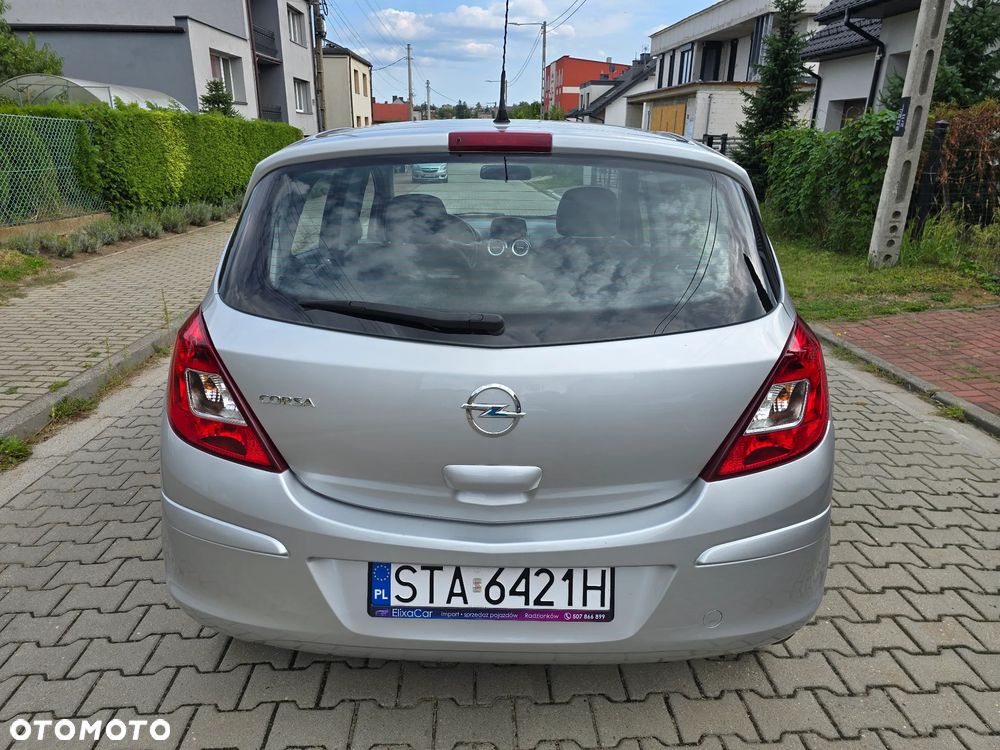 Opel Corsa 1.2 16V Essentia - 6