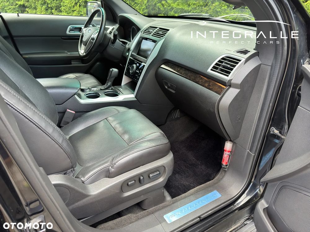 Ford Explorer - 9