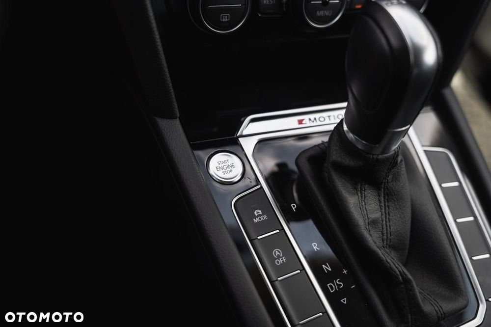 Volkswagen Passat - 23