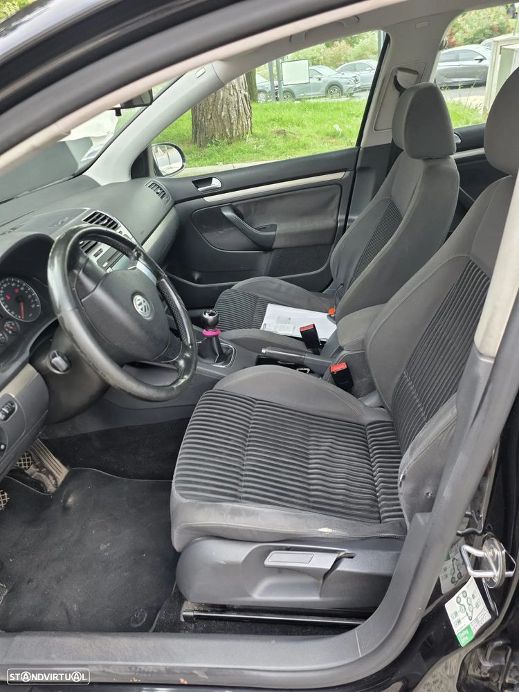 VW Golf 1.9 TDi DPF Comfortline - 8