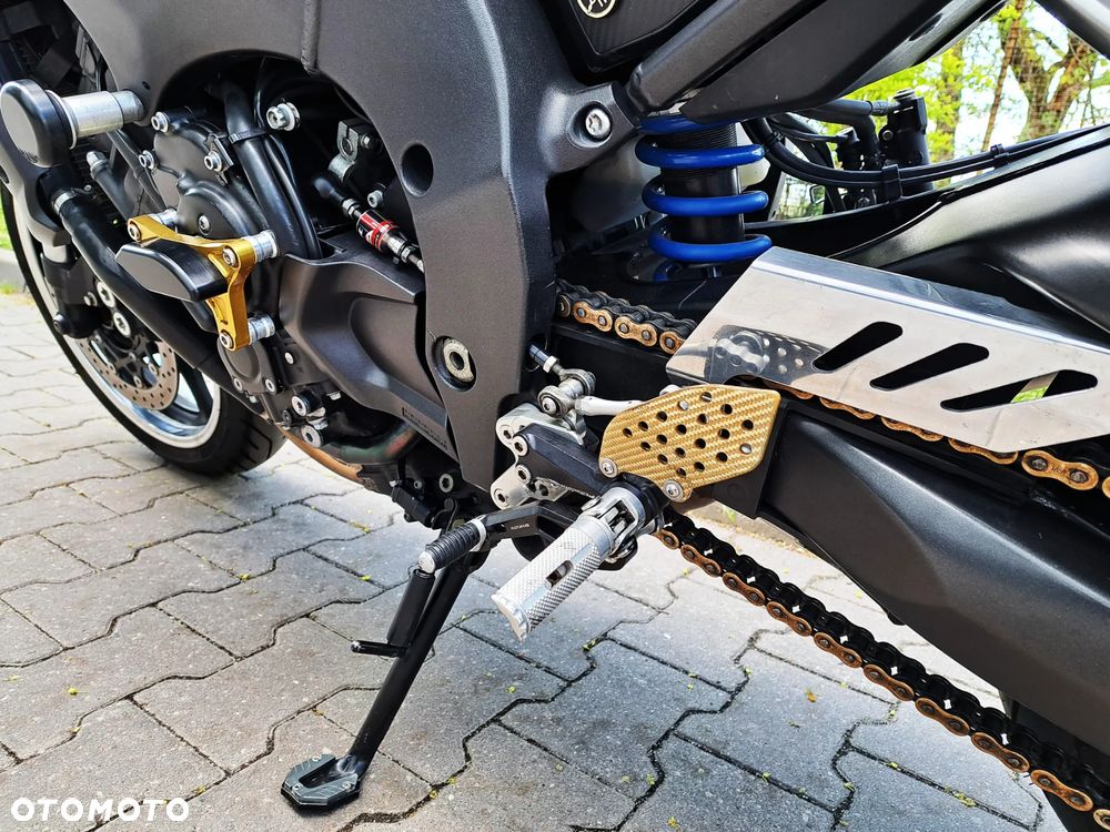 Yamaha FZ - 9