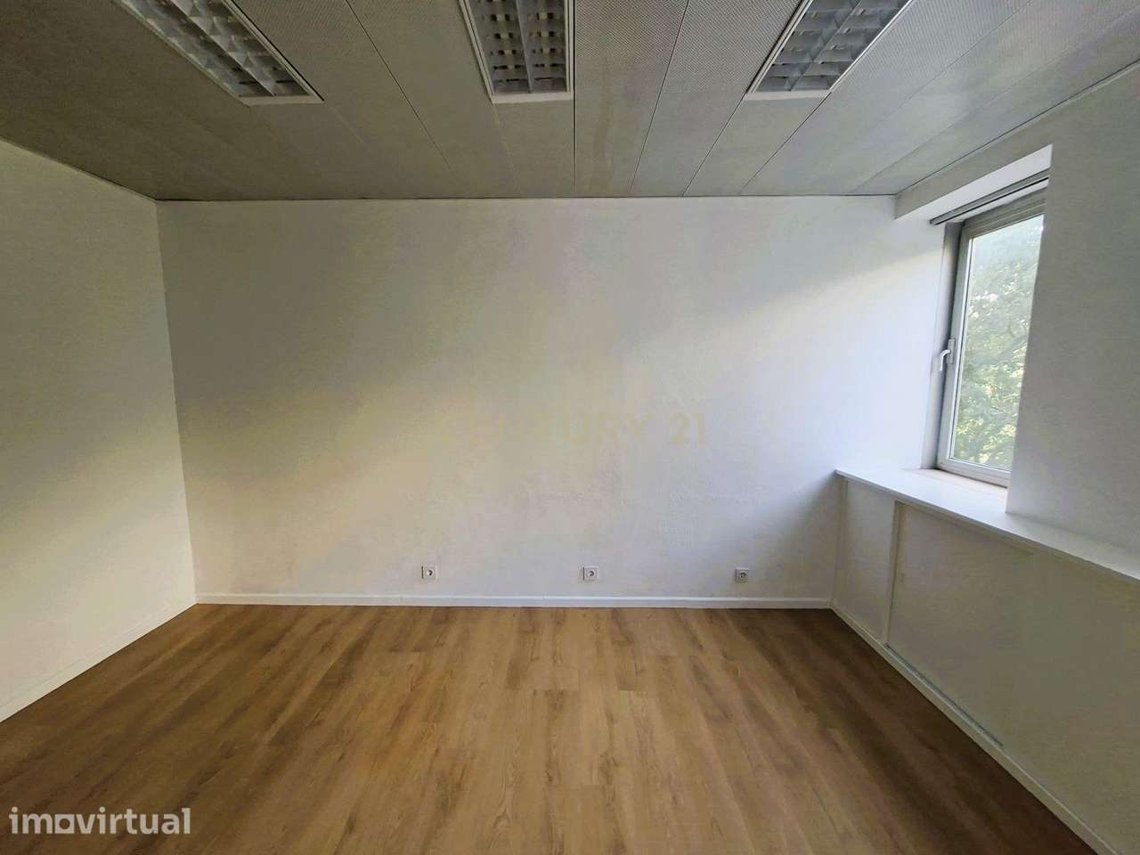 Sala de Escritório no Edifício Pascoal de Melo - Grande imagem: 4/11