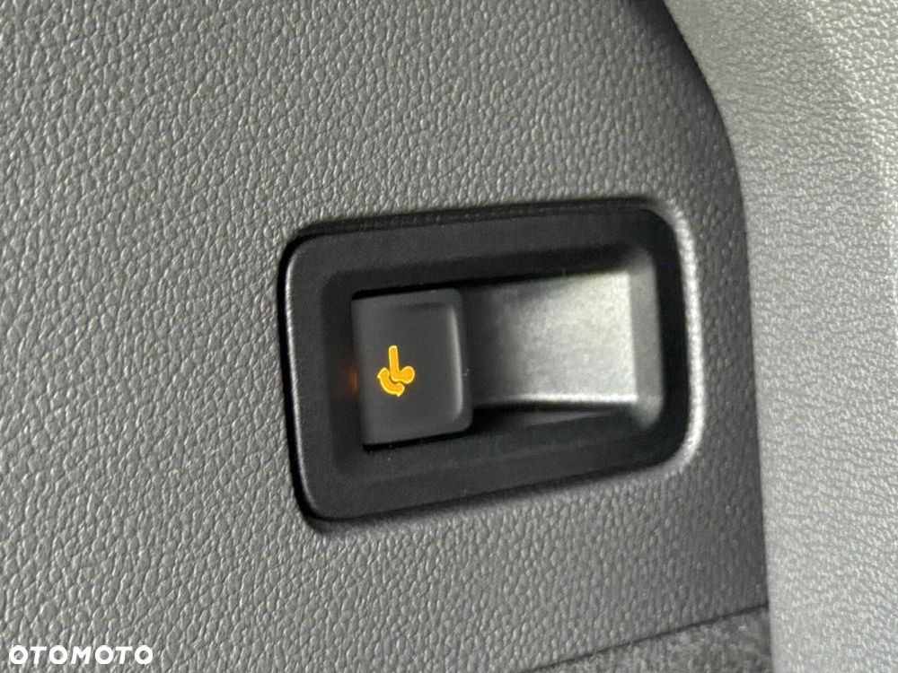 Volkswagen Multivan 2.0 TDI L1 Style DSG - 40