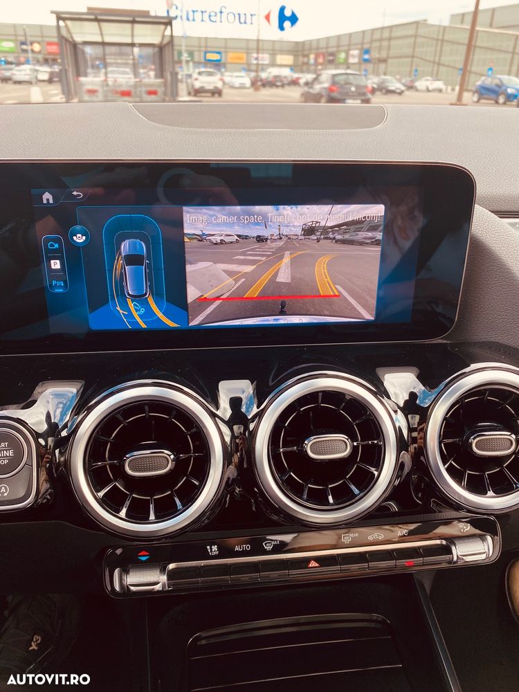 Mercedes-Benz GLA - 21