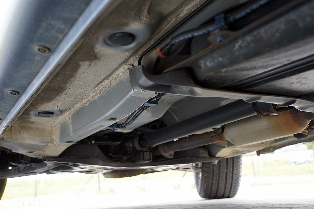 Toyota RAV4 ver-2-0-vvt--i-prestige - 32