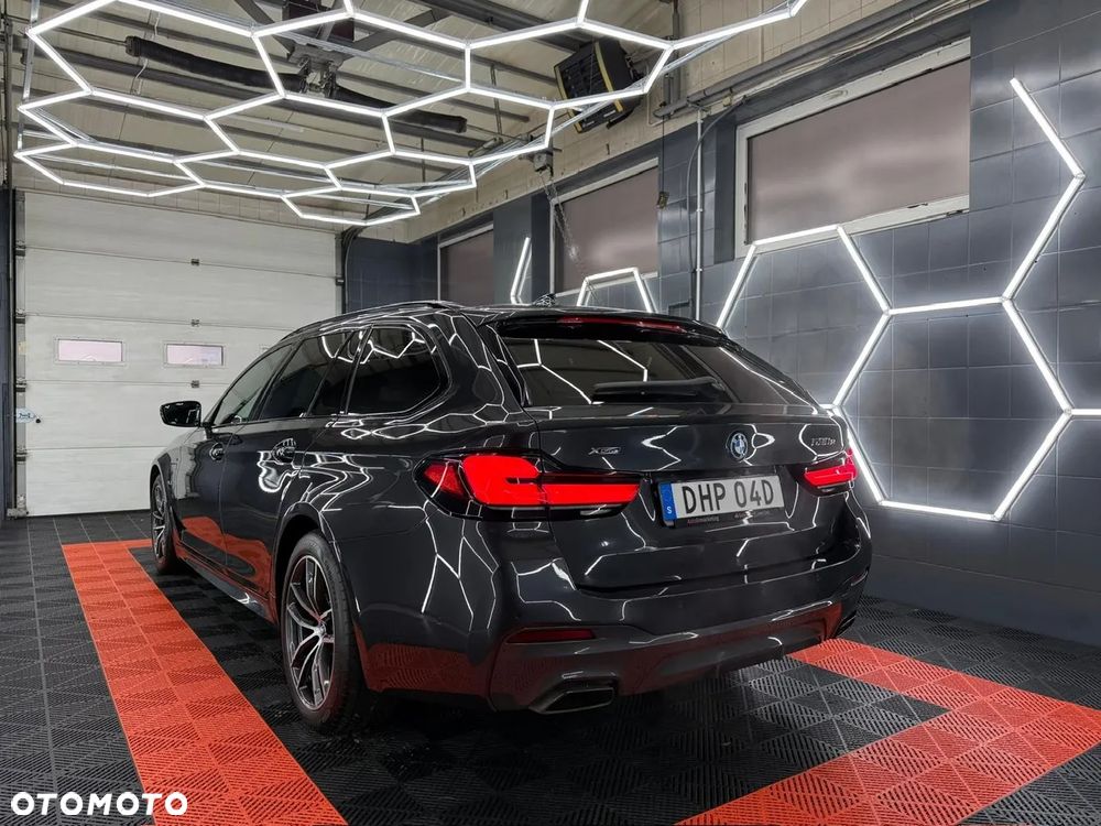 BMW Seria 5 530e xDrive M Sport sport - 5