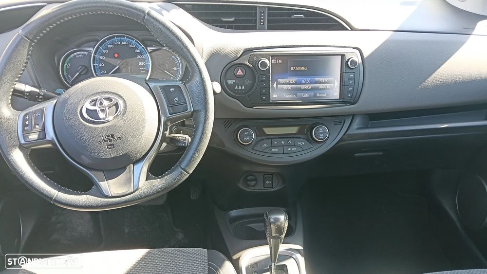 Toyota Yaris - 5