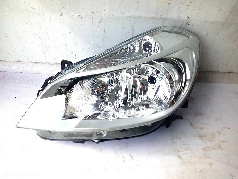 renault clio iii 3  lampa przód lewa nowa om - 1