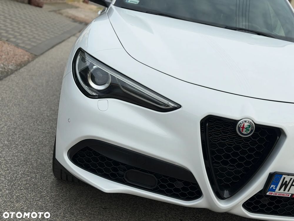 Alfa Romeo Stelvio 2.0 Turbo B-Tech Edition Q4 - 33