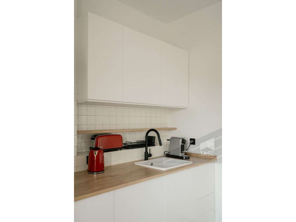Dois apartamentos: T1 e estúdio com jardim - Grande imagem: 4/12