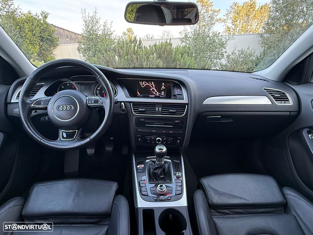 Audi A4 Avant 2.0 TDI DPF S line Sport Pack - 35