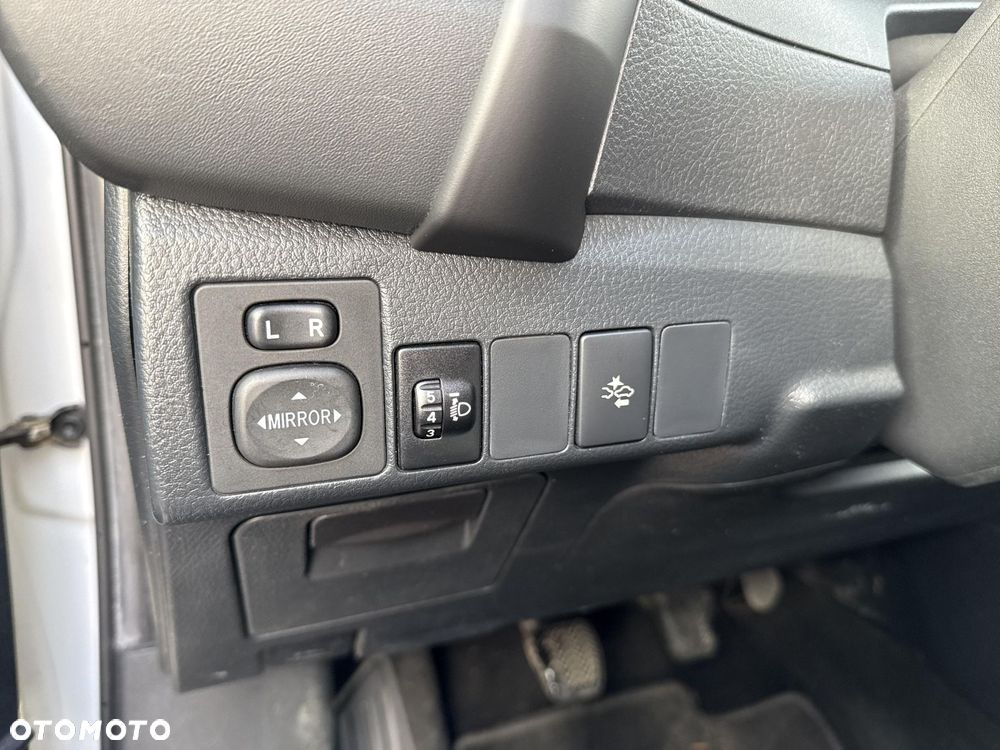 Toyota Corolla 1.6 Comfort - 19