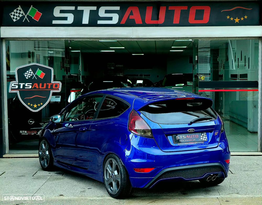 Ford Fiesta 1.6 EcoBoost ST - 15