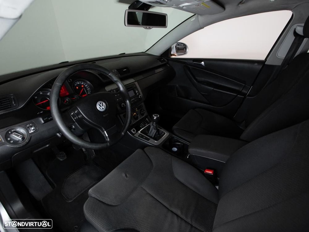 VW Passat Variant - 6