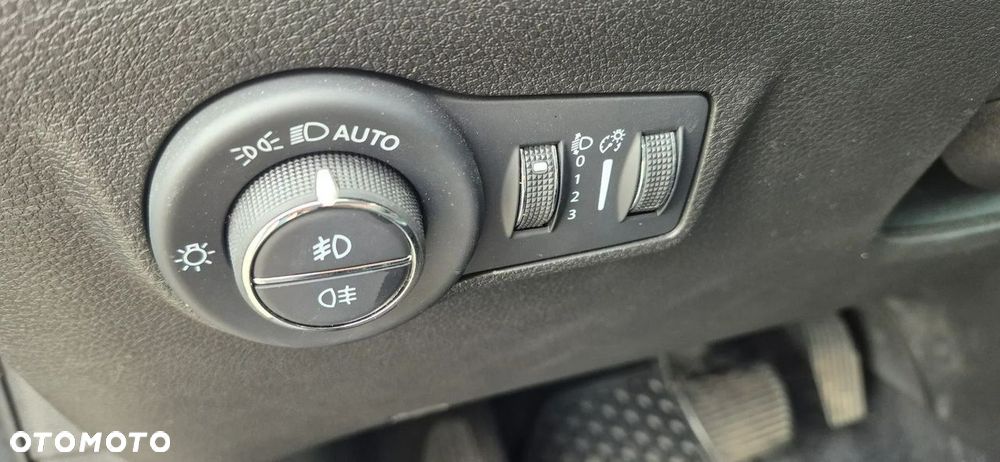Jeep Compass 1.5 T4 mHEV Altitude FWD S&S DCT - 13