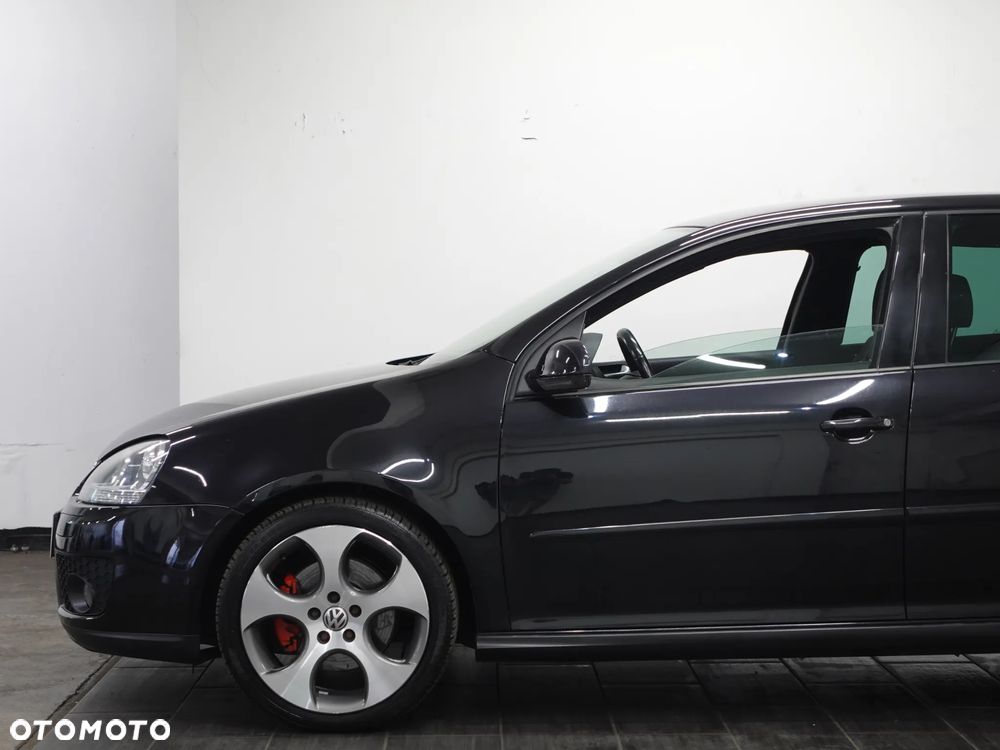 Volkswagen Golf - 16