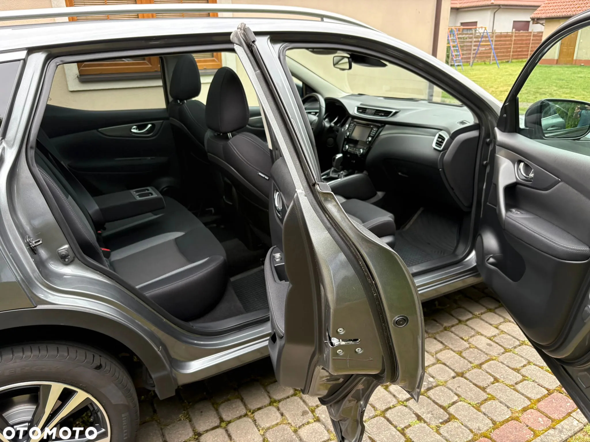 Nissan Qashqai 1.6 DCi N-Connecta Xtronic - 14