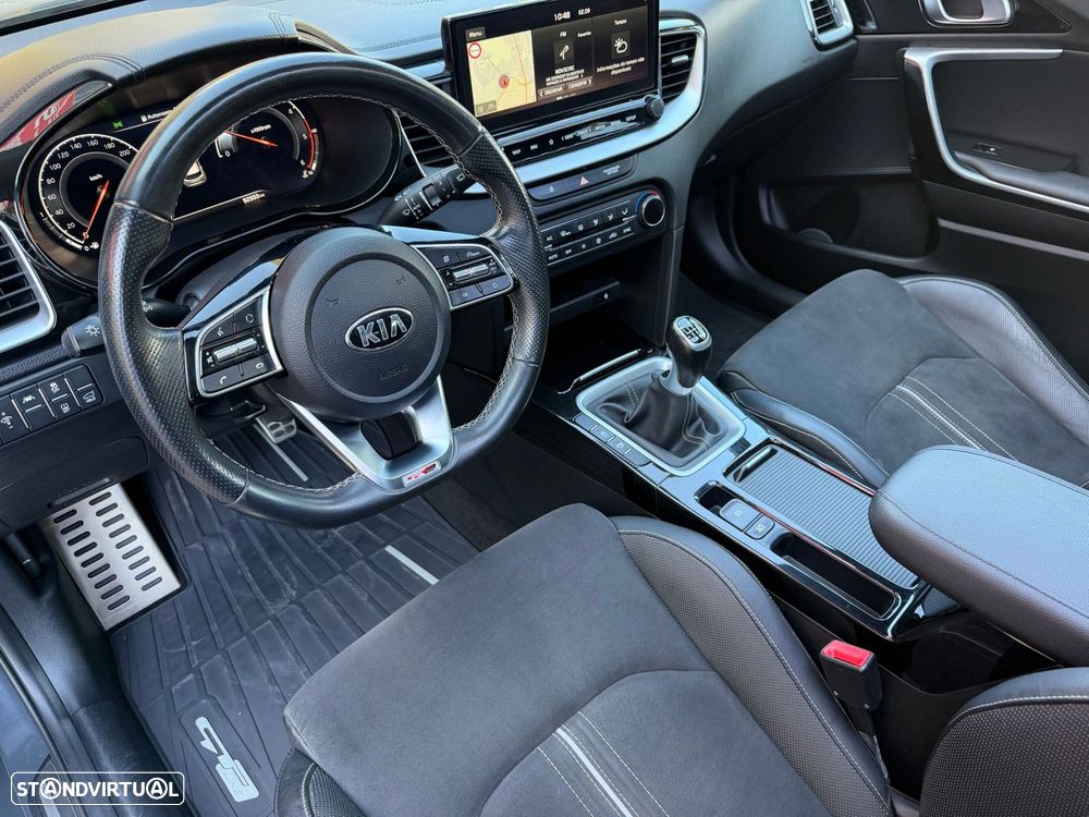 Kia ProCeed 1.6 CRDi GT Line - 22