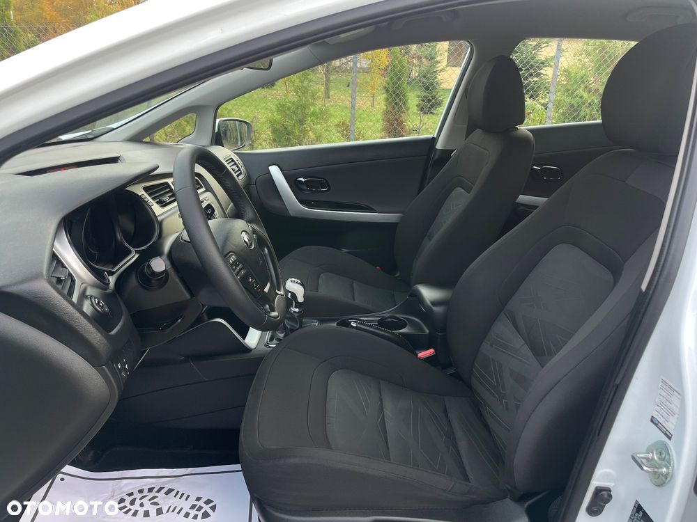 Kia Ceed 1.4 CVVT Attract - 6