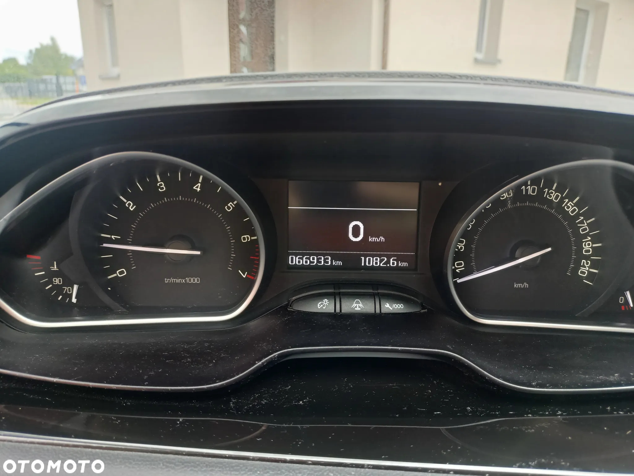 Peugeot 208 1.2 VTi Allure - 14